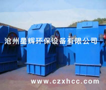HL型斗式提升機由運動部分(料斗與牽引鏈條)、帶有傳動鏈輪的HL型斗式提升機上部區(qū)段、帶有拉緊輪的HL型斗式提升機下部區(qū)段、HL型斗式提升機中間機殼、HL型斗式提升機驅(qū)動裝置、H
